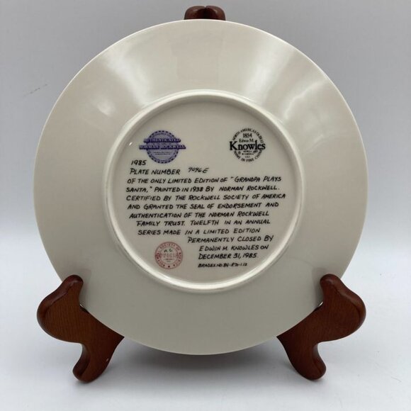 2 Vintage Norman Rockwell Christmas Plates 1984 1985 - Picture 5 of 5